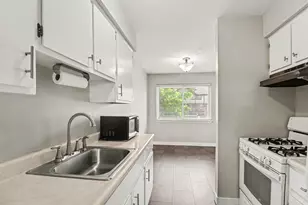 1011 N Terrace Ln, Ypsilanti, MI 48198 - Photo 9