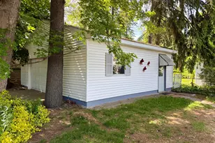1989 Addison St, Muskegon, MI 49441 - Photo 27