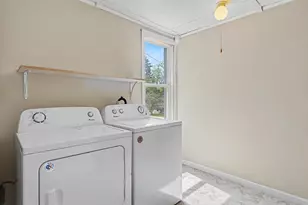 553 Ely St, Allegan, MI 49010 - Photo 7