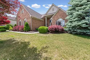 9094 Woodgrove Dr, Plymouth, MI 48170 - Photo 3