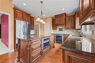 9094 Woodgrove Dr, Plymouth, MI 48170 - Photo 17