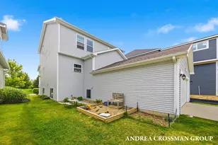 2130 Kensington Park Cir, Holland, MI 49423 - Photo 43