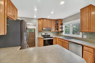 32388 Arlington Drive, Beverly Hills, MI 48025 - Photo 15