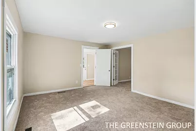 301 E North Street, Greenville, MI 48838 - Photo 17