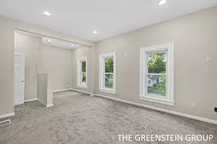 215 W Grove St, Greenville, MI 48838 - Photo 11