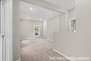 215 W Grove St, Greenville, MI 48838 - Photo 13