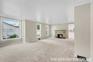 215 W Grove St, Greenville, MI 48838 - Photo 17