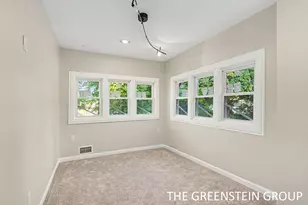 215 W Grove St, Greenville, MI 48838 - Photo 35