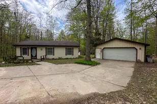 2081 Deer Lake Rd, Harrison, MI 48625 - Photo 11
