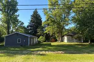 203 Stateline Rd, Niles, MI 49120 - Photo 1