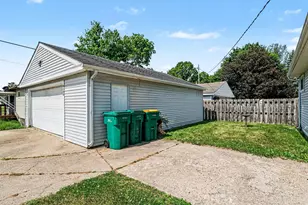 1196 Shirley Dr, Ypsilanti, MI 48198 - Photo 15