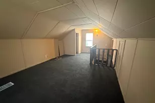 19601 Hamburg St, Detroit, MI 48205 - Photo 9