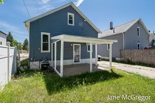 2023 Henry St, Muskegon, MI 49441 - Photo 31