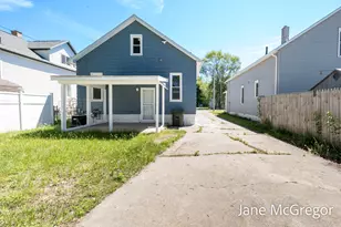 2023 Henry St, Muskegon, MI 49441 - Photo 3