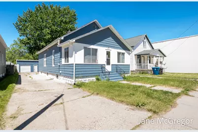 2023 Henry Street, Muskegon, MI 49441 - Photo 33