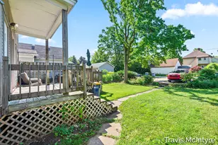 1018 Dayton St SW, Grand Rapids, MI 49504 - Photo 35