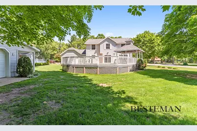 2023 Filonow Drive, Muskegon, MI 49444 - Photo 9