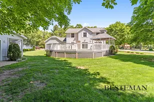 2023 Filonow Dr, Muskegon, MI 49444 - Photo 9