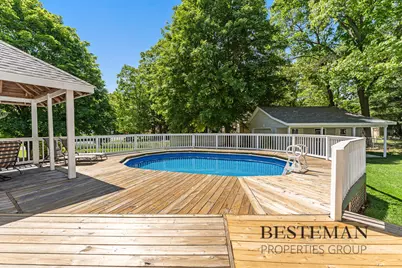 2023 Filonow Drive, Muskegon, MI 49444 - Photo 9