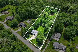 5318 Lamont Farms Dr, Coopersville, MI 49404 - Photo 9