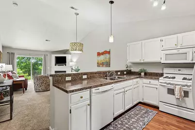 3336 Clear Vista Court NE #33, Grand Rapids, MI 49525 - Photo 7