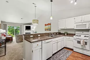 3336 Clear Vista Ct NE, Grand Rapids, MI 49525 - Photo 7