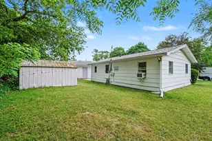 430 11th Ave, Three Rivers, MI 49093 - Photo 17