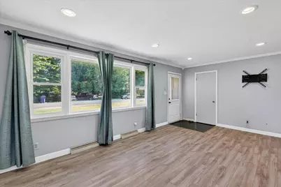 974 Emerson Avenue, Benton Harbor, MI 49022 - Photo 11