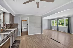974 Emerson Ave, Benton Harbor, MI 49022 - Photo 15