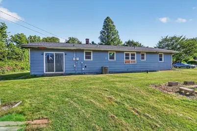 974 Emerson Avenue, Benton Harbor, MI 49022 - Photo 9