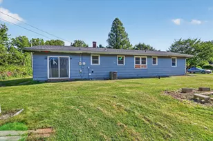974 Emerson Ave, Benton Harbor, MI 49022 - Photo 9