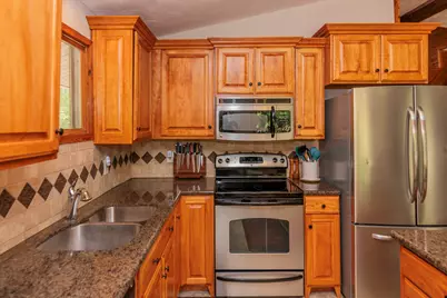 304 N Augusta Drive, Augusta, MI 49012 - Photo 5