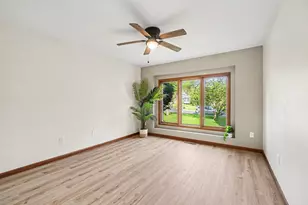 213 Raintree Cir, Kalamazoo, MI 49006 - Photo 13