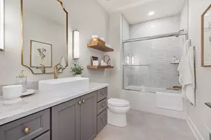 4688 Knapp Bluff Dr NE, Grand Rapids, MI 49525 - Photo 19