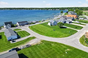 6642 Spinnaker Rd, Crystal, MI 48818 - Photo 1