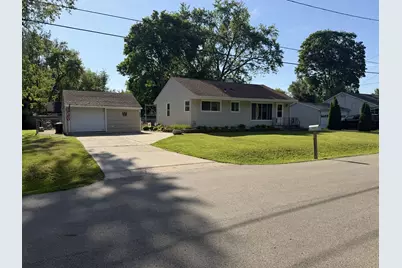 3456 Acacia Boulevard, Jackson, MI 49203 - Photo 1