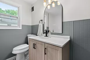 625 Hamilton St, Vicksburg, MI 49097 - Photo 11