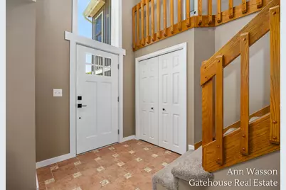 6007 Arroyo Vista Drive NE, Rockford, MI 49341 - Photo 5