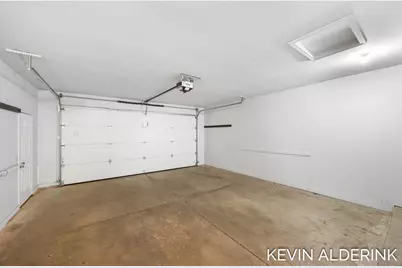 8872 N Peninsula Court, Zeeland, MI 49464 - Photo 23