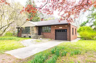 1359 Bell Ave, New Buffalo, MI 49117 - Photo 1