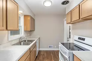 3342 Badger Ave SW, Wyoming, MI 49509 - Photo 5