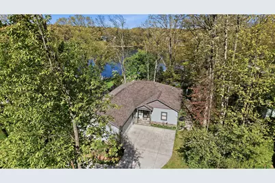 7352 Hallridge Drive NE, Belding, MI 48809 - Photo 3