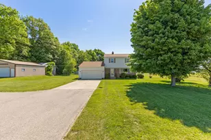 1114 48th Ave, Hudsonville, MI 49426 - Photo 1