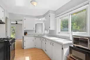 28836 Marquette St, Garden City, MI 48135 - Photo 13