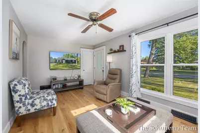 640 E 11th Street, Holland, MI 49423 - Photo 7