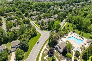 5300 Stone Briar Ct SE, Kentwood, MI 49512 - Photo 5