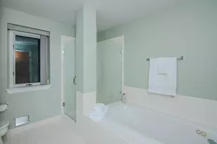 2402 Meadowridge Ct, Ann Arbor, MI 48105 - Photo 53