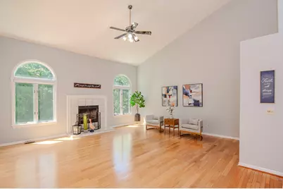 2402 Meadowridge Court, Ann Arbor, MI 48105 - Photo 7