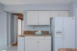 2402 Meadowridge Ct, Ann Arbor, MI 48105 - Photo 39