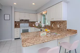 2402 Meadowridge Ct, Ann Arbor, MI 48105 - Photo 33